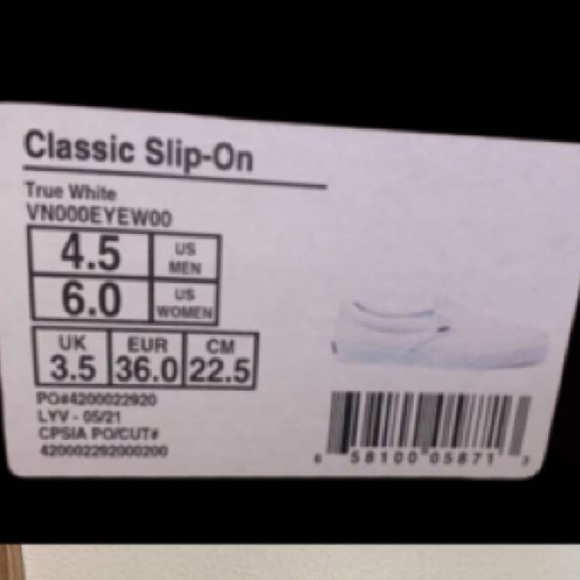 Size 6 slip on vans - Picture 2 of 4